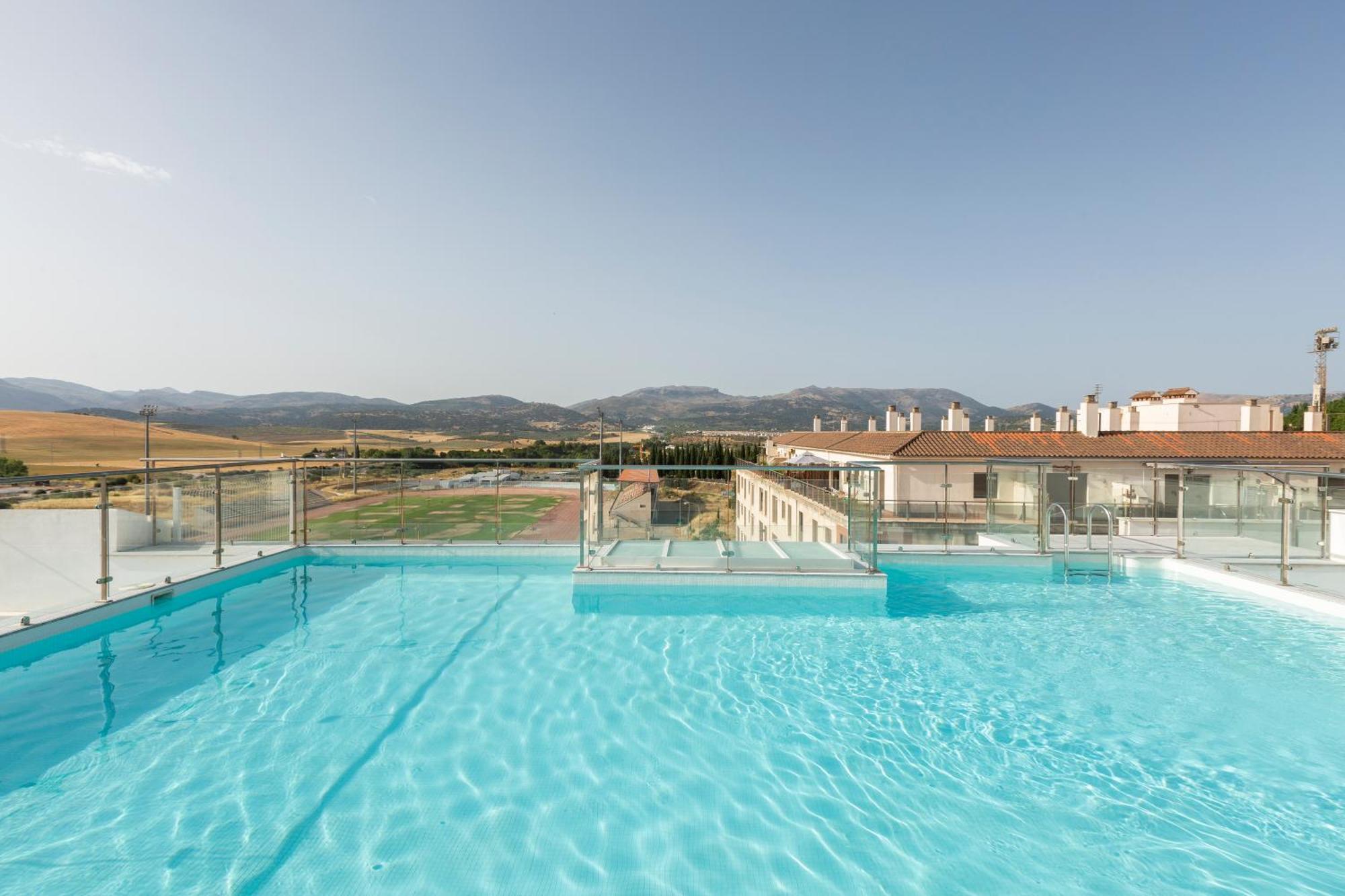 Apartamentos Martalia Aticos Deluxe Ronda Eksteriør bilde